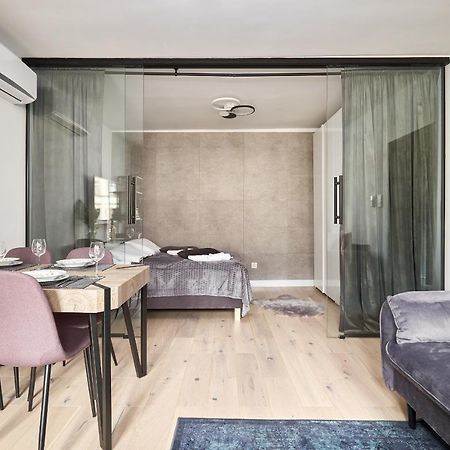 Platinum Apartment - Parking - Klimatyzacja - Winda - Self Check In วรอตซวาฟ ภายนอก รูปภาพ