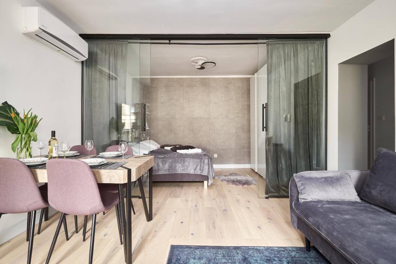Platinum Apartment - Parking - Klimatyzacja - Winda - Self Check In วรอตซวาฟ ภายนอก รูปภาพ